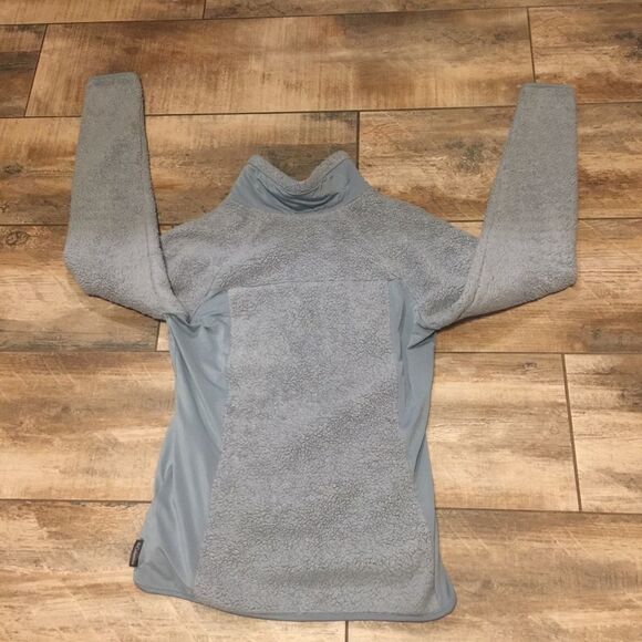 Columbia- Fuzzy Fleece Zip-Up (S) - Picture 6 of 6